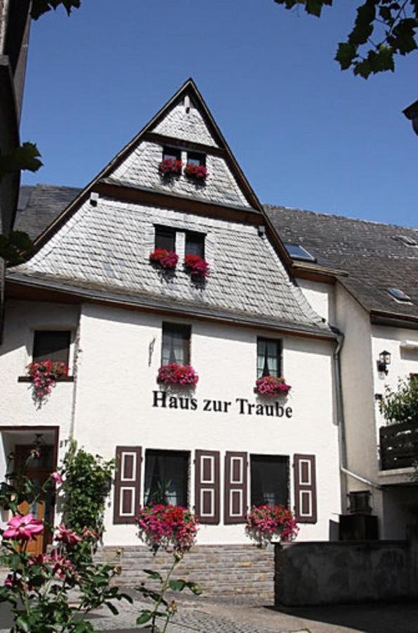 Haus Zur Traube Appartement Klotten Buitenkant foto